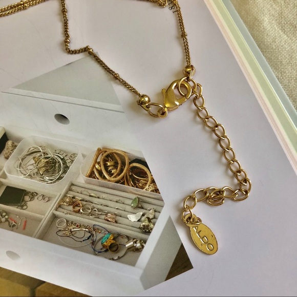 BUNDLE 2 NECKLACES 👑 - Picture 4 of 8